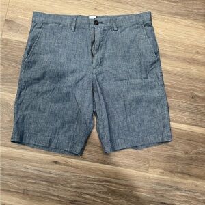 Gap size 33 10” short